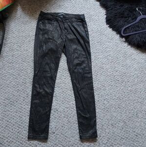 Suzy Shier Black Skinny Jeans Sleek Finish